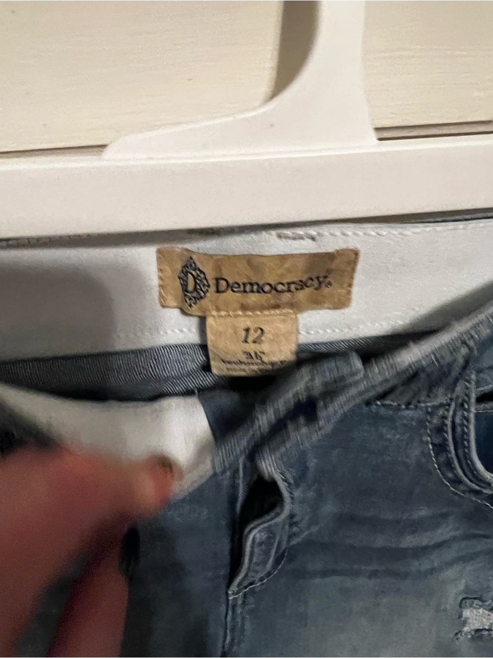 Democracy Ankle Jeans - Picture 2 of 3